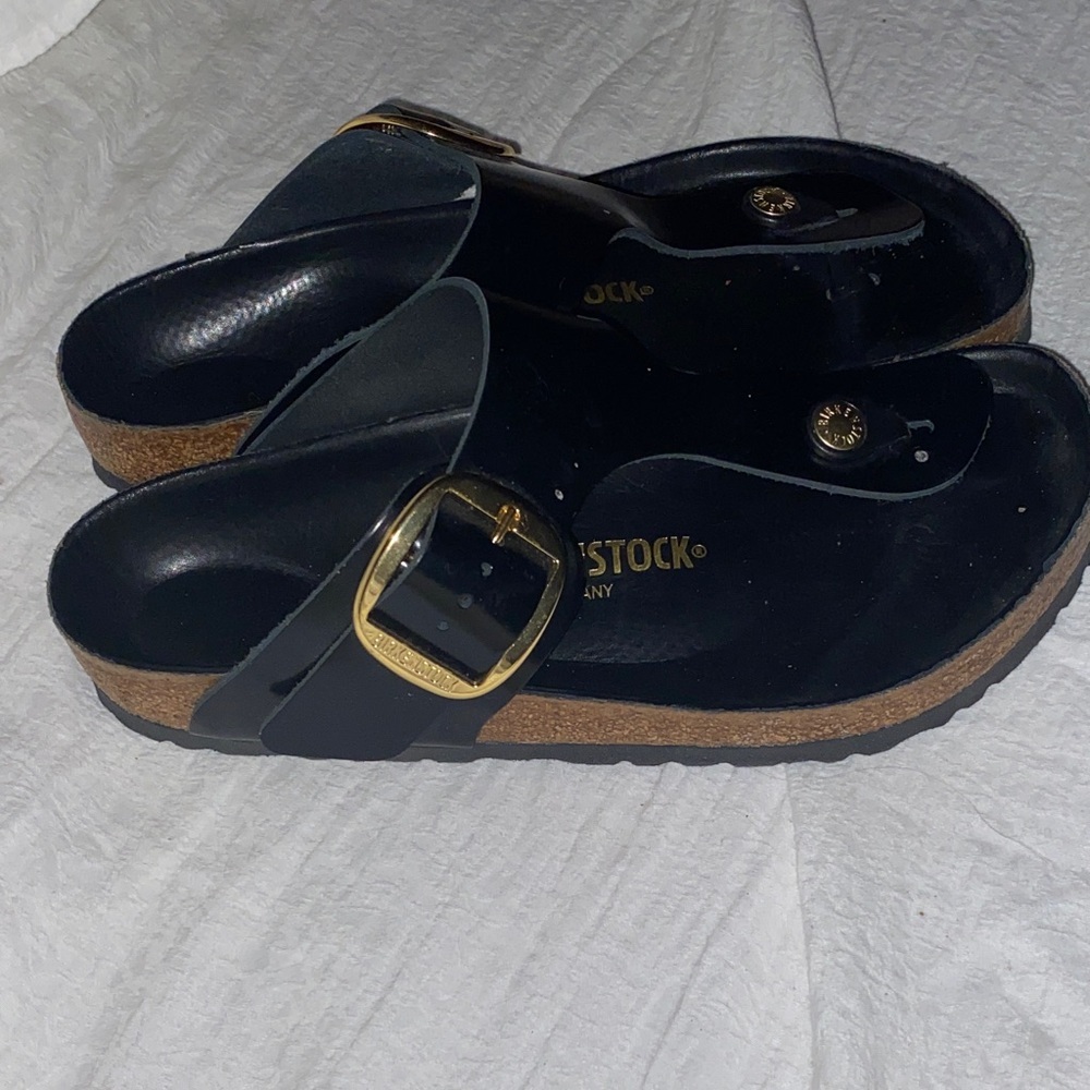 Birkenstock

Gizeh Big Buckle High Shine Sandals - Picture 4 of 8
